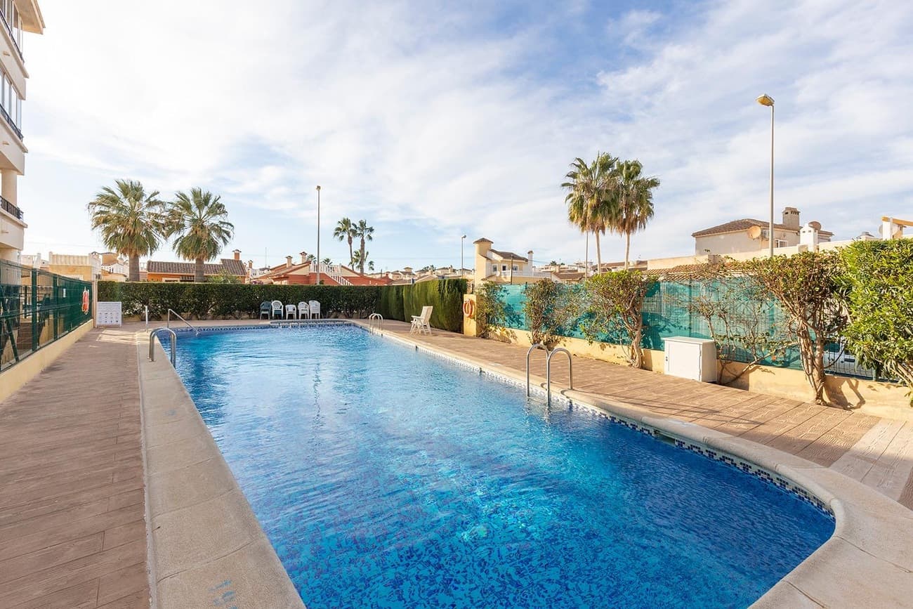 Tussenverdieping Appartement met 2 slaapkamers in Orihuela Costa - 11