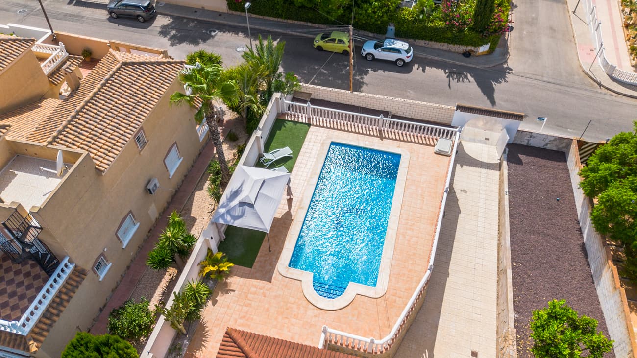 Vrijstaande Villa met 5 slaapkamers in Los Balcones - 39