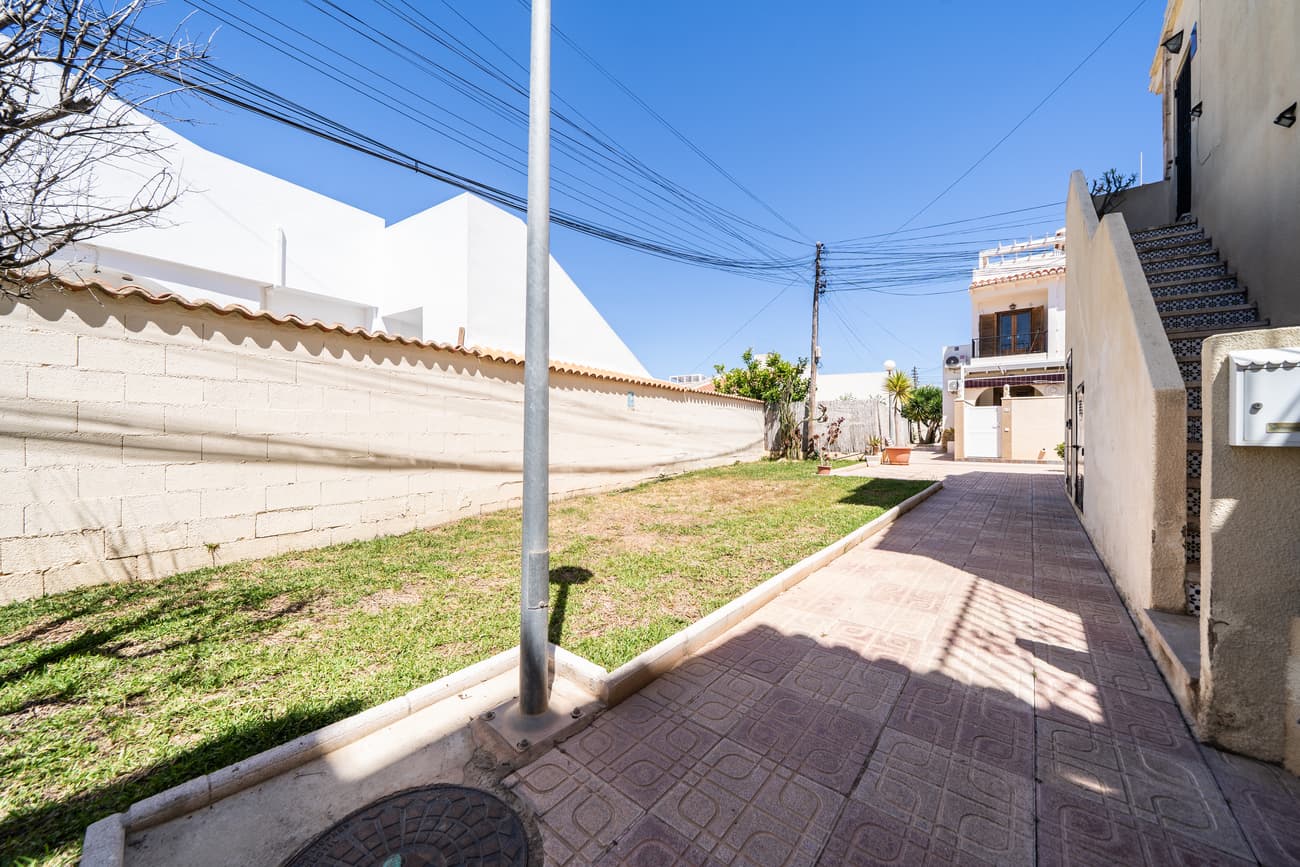 1 bed Middle Floor Apartment in El Chaparral - 41
