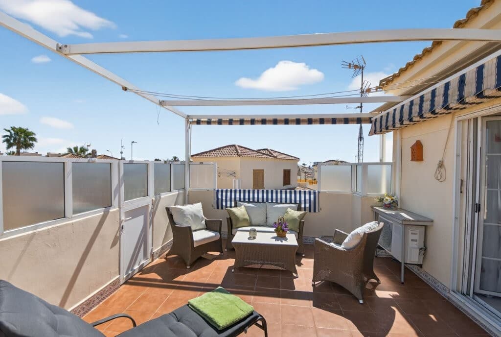 Quad met 3 slaapkamers in Playa Flamenca - 16
