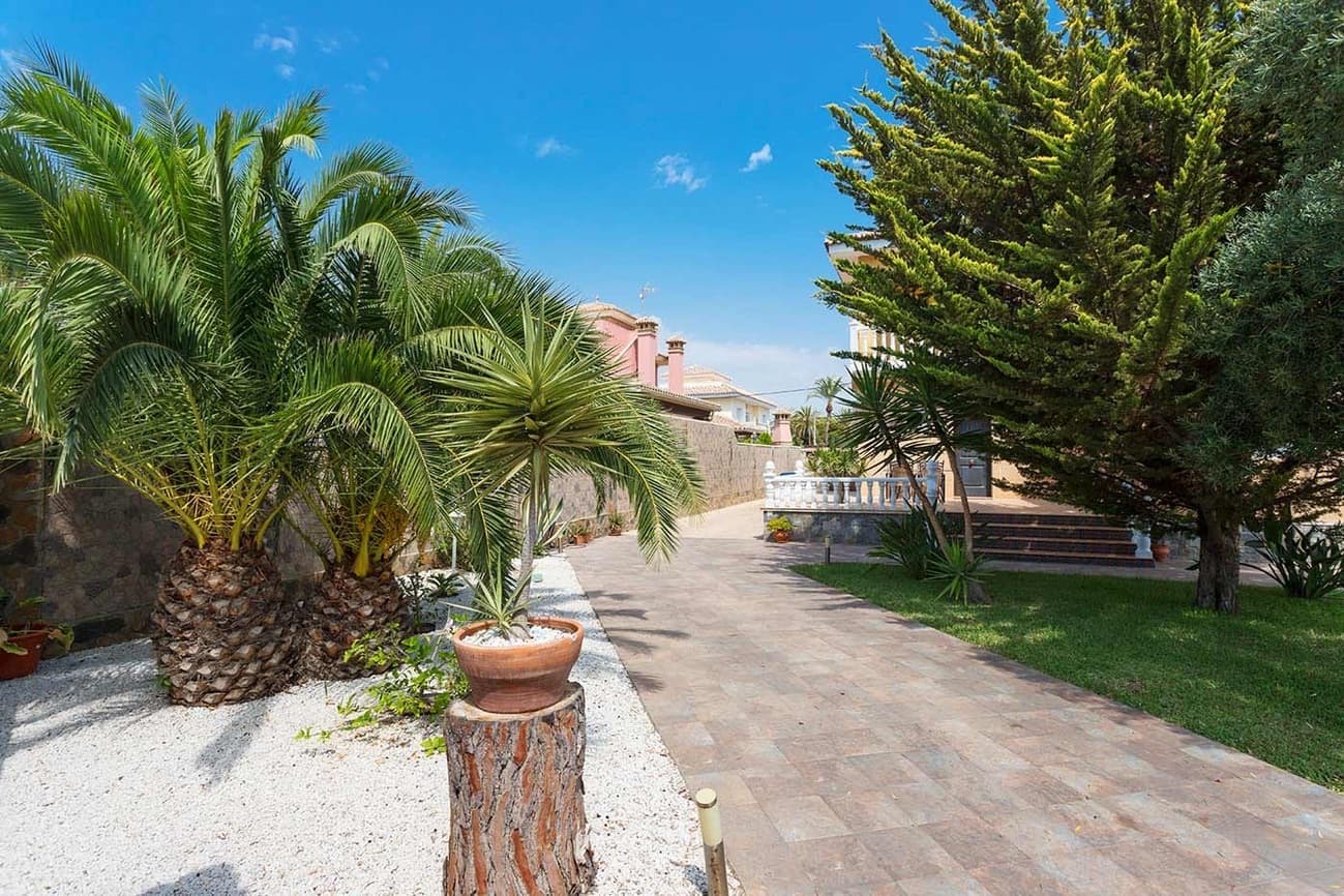 Vrijstaande Villa met 5 slaapkamers in Orihuela Costa - 35
