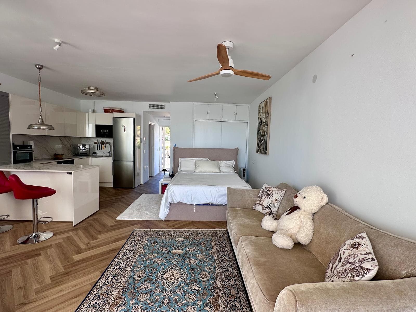 1 bed Middle Floor Apartment in Estepona - 4