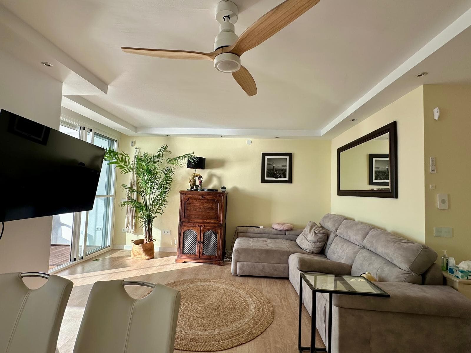 Apartamento Planta Media de 2 dormitorios en Estepona - 11
