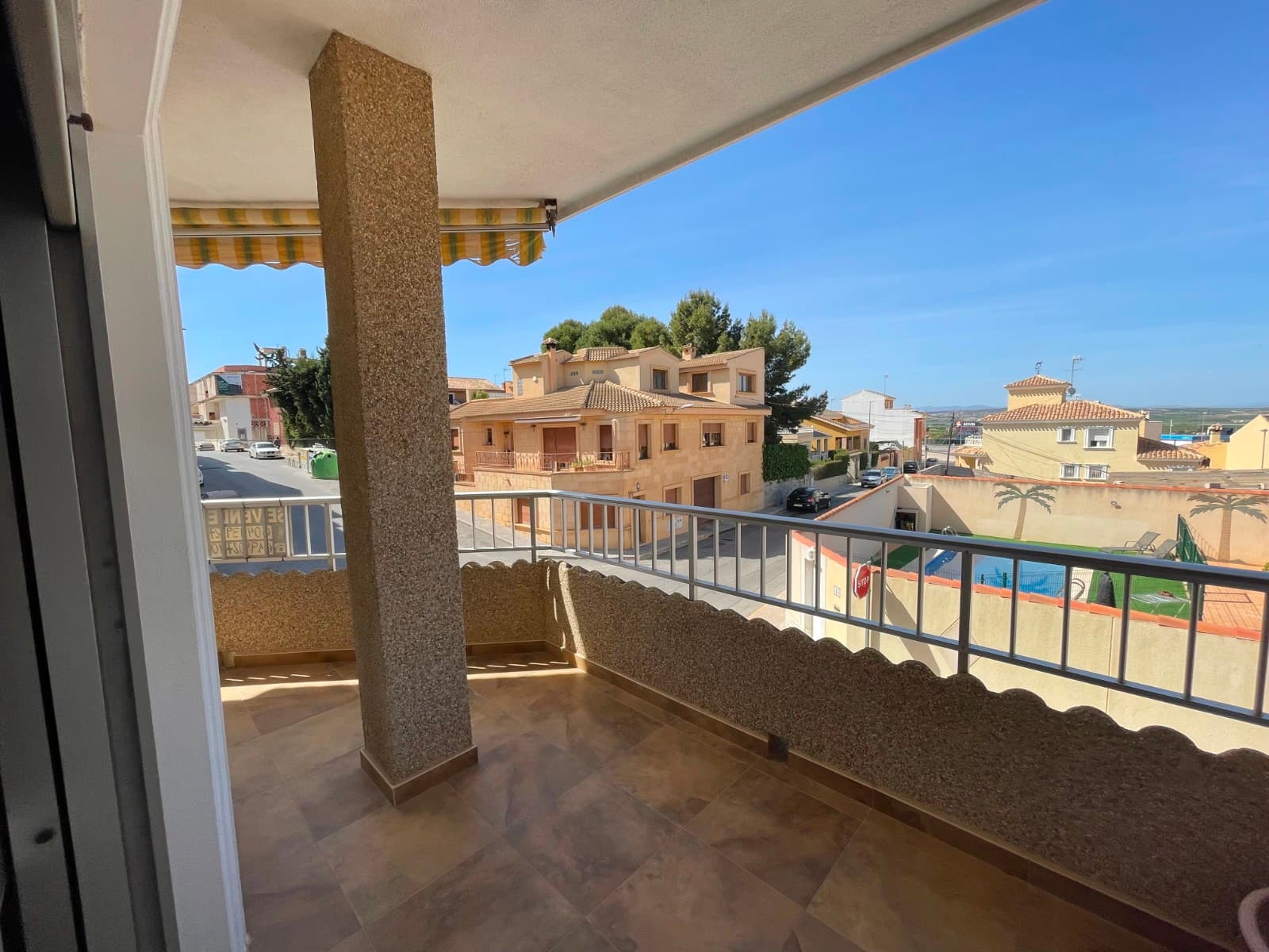 Villa - Chalet de 5 dormitorios en San Miguel de Salinas - 28