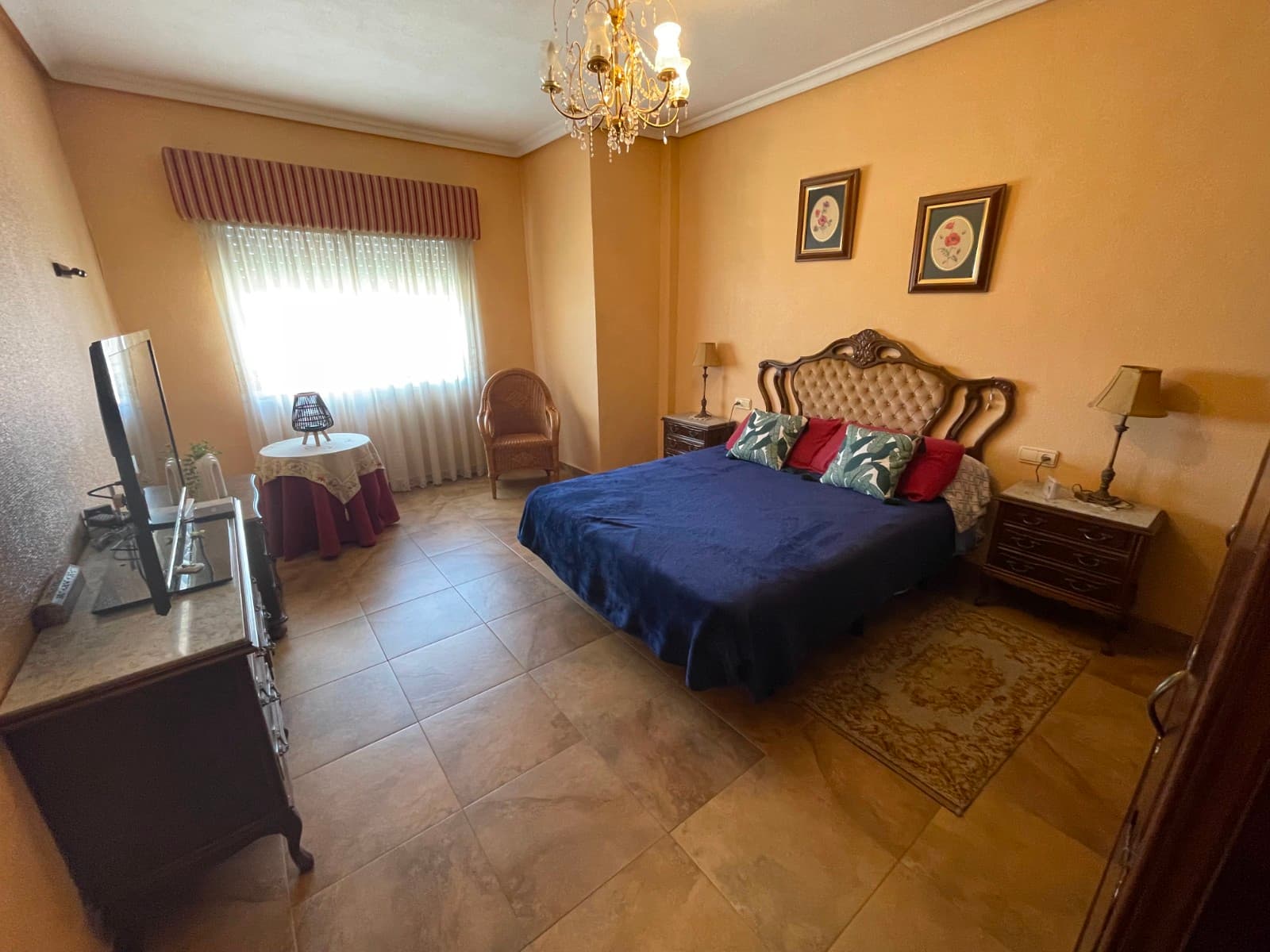 Villa - Chalet de 5 dormitorios en San Miguel de Salinas - 4