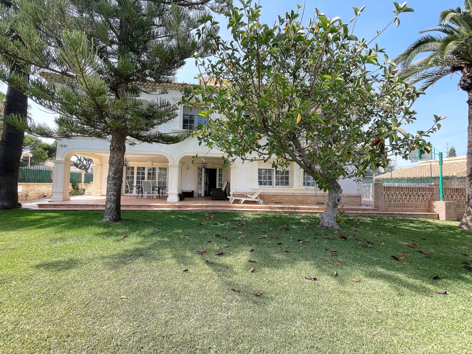 Villa - Chalet de 8 dormitorios en Orihuela Costa - 1