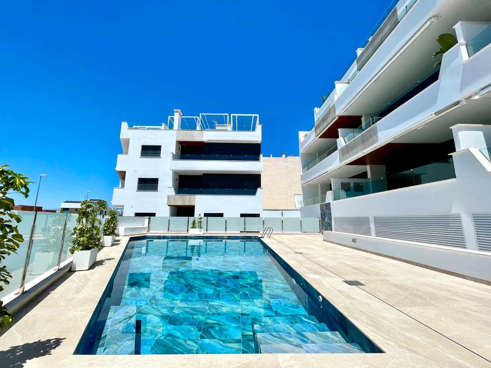 Apartamento Planta Media de 3 dormitorios en Benijofar - 21