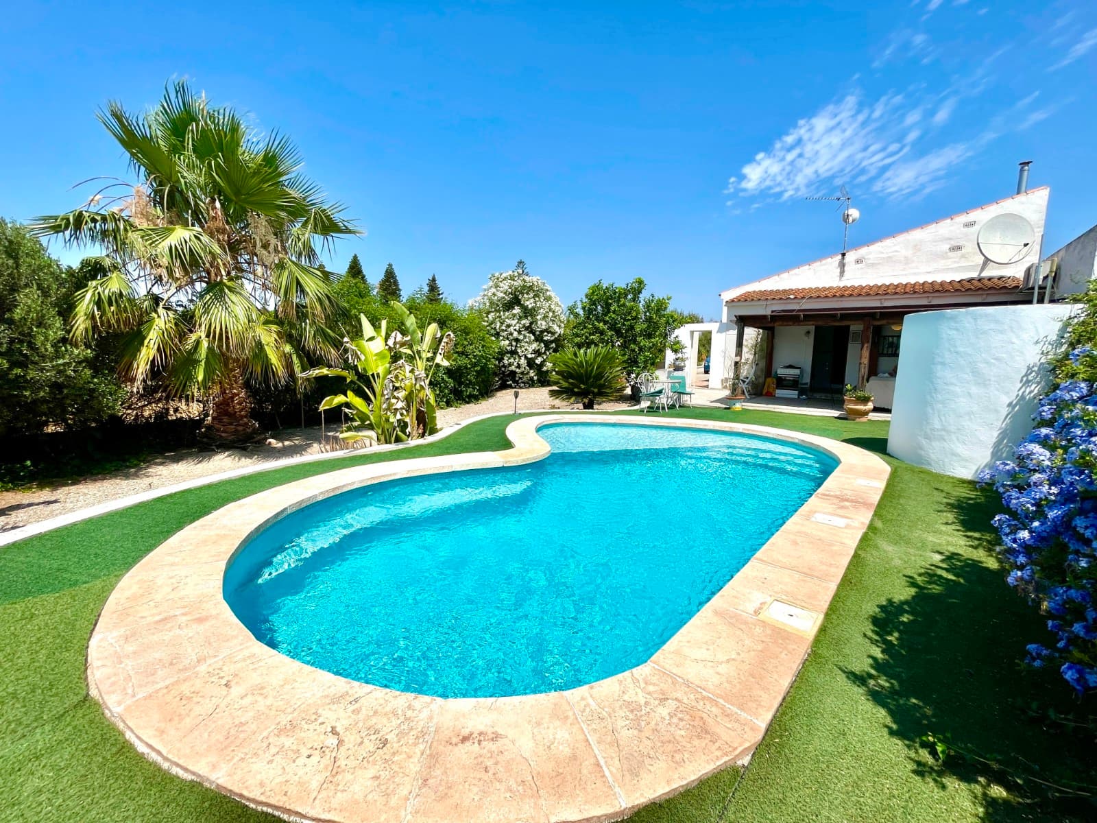 Villa - Chalet de 4 dormitorios en Daya Nueva - 1