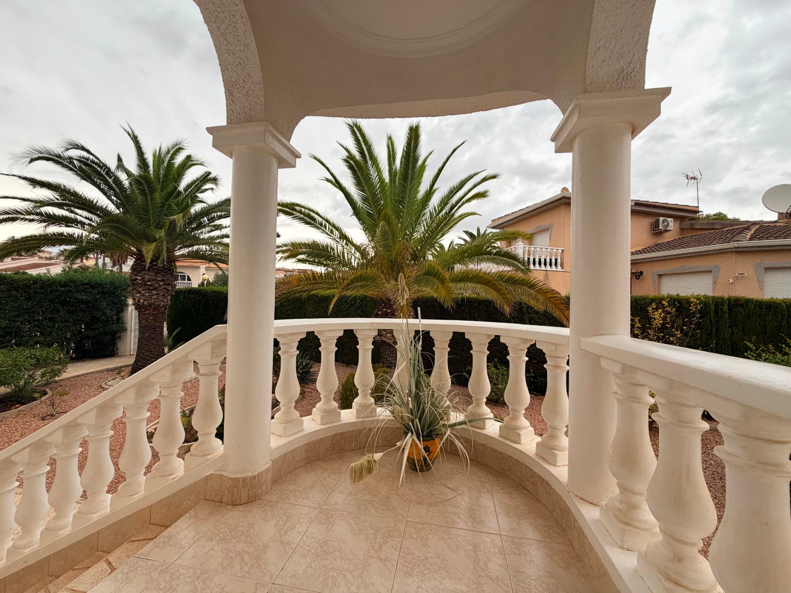 Villa - Chalet de 5 dormitorios en Ciudad Quesada - 17