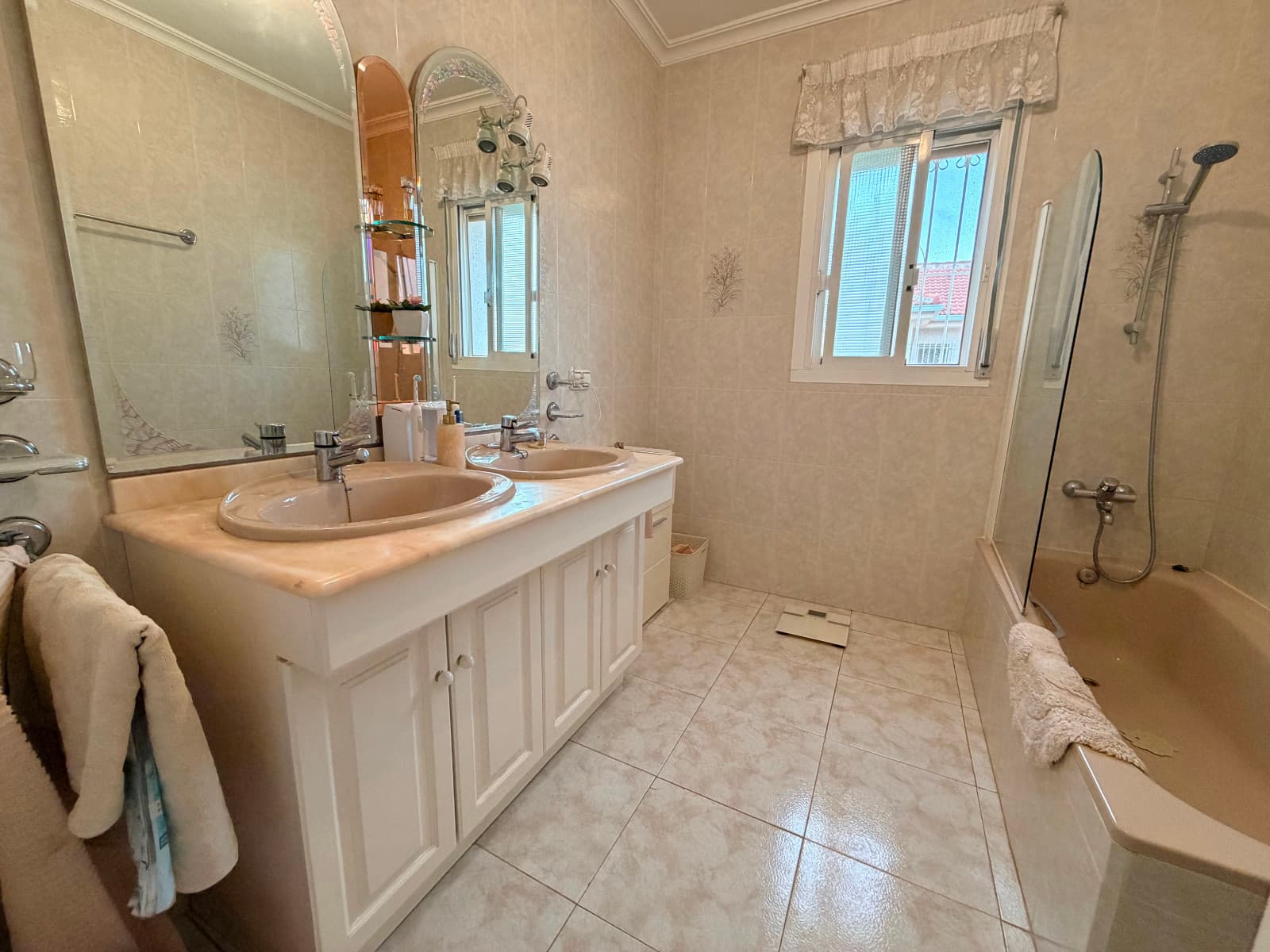 Villa - Chalet de 5 dormitorios en Ciudad Quesada - 7