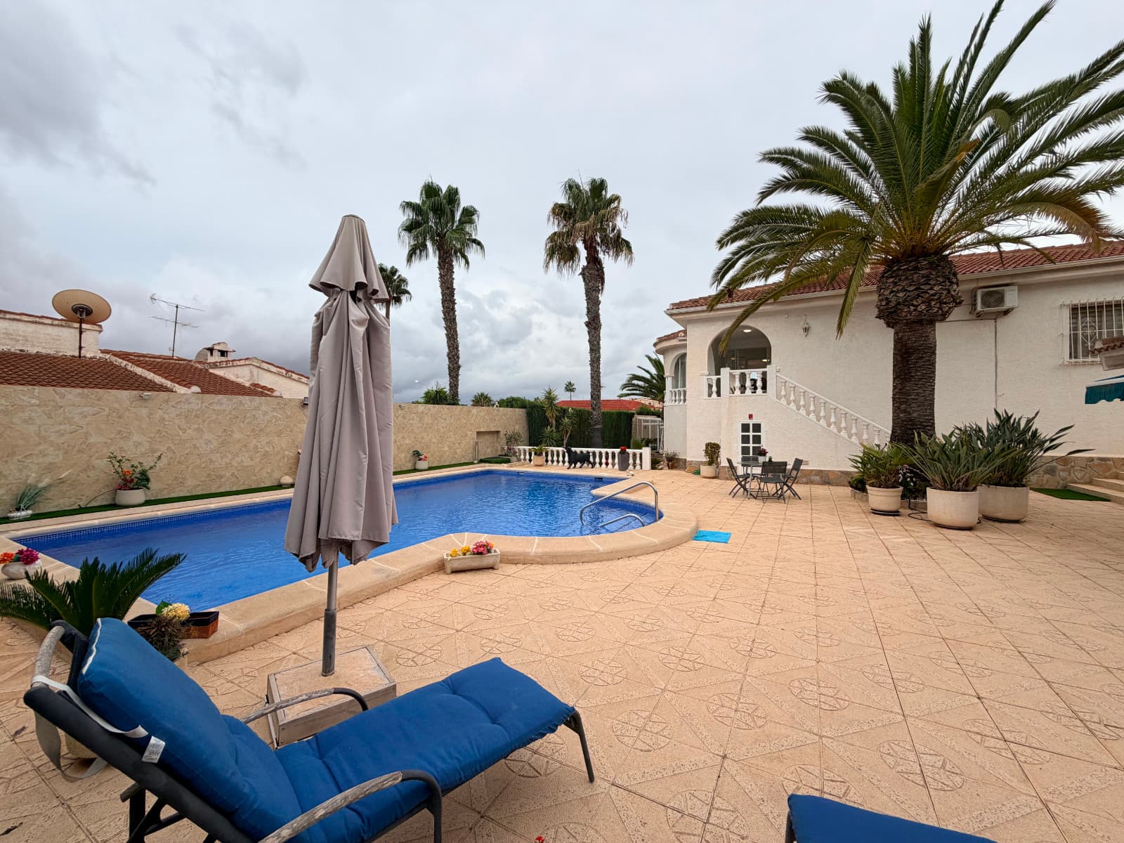 Villa - Chalet de 5 dormitorios en Ciudad Quesada - 45