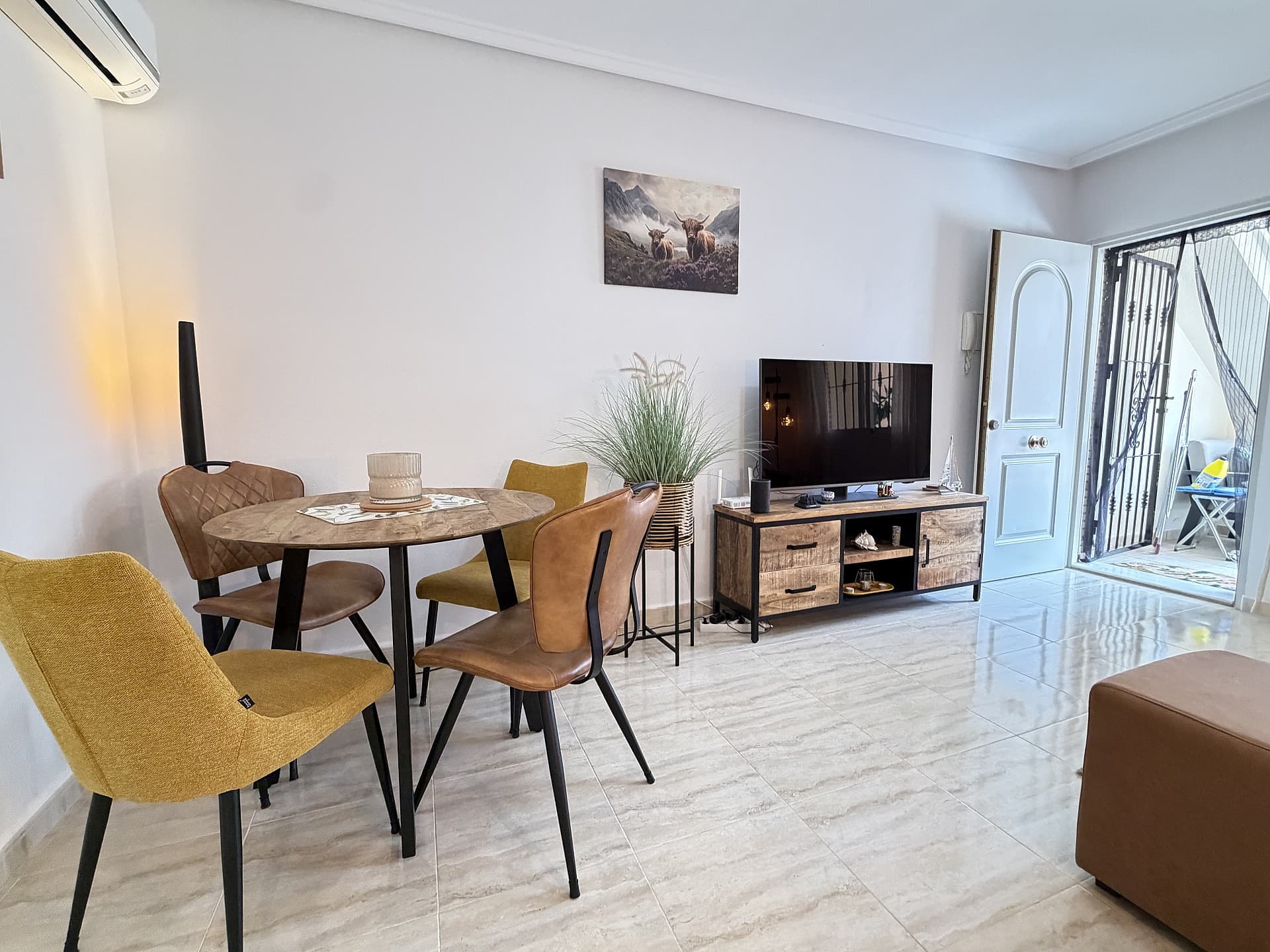 Tussenverdieping Appartement met 2 slaapkamers in Orihuela Costa - 14