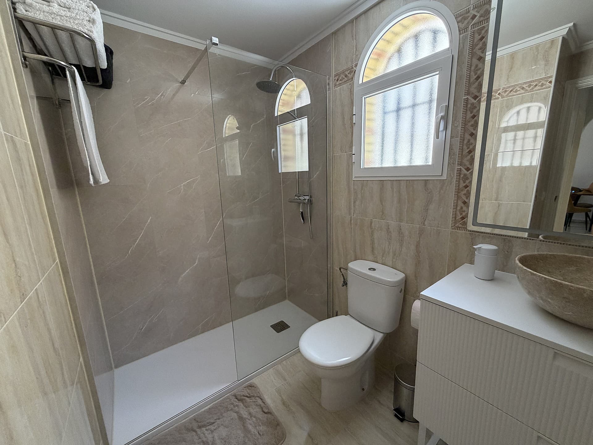 Tussenverdieping Appartement met 2 slaapkamers in Orihuela Costa - 23