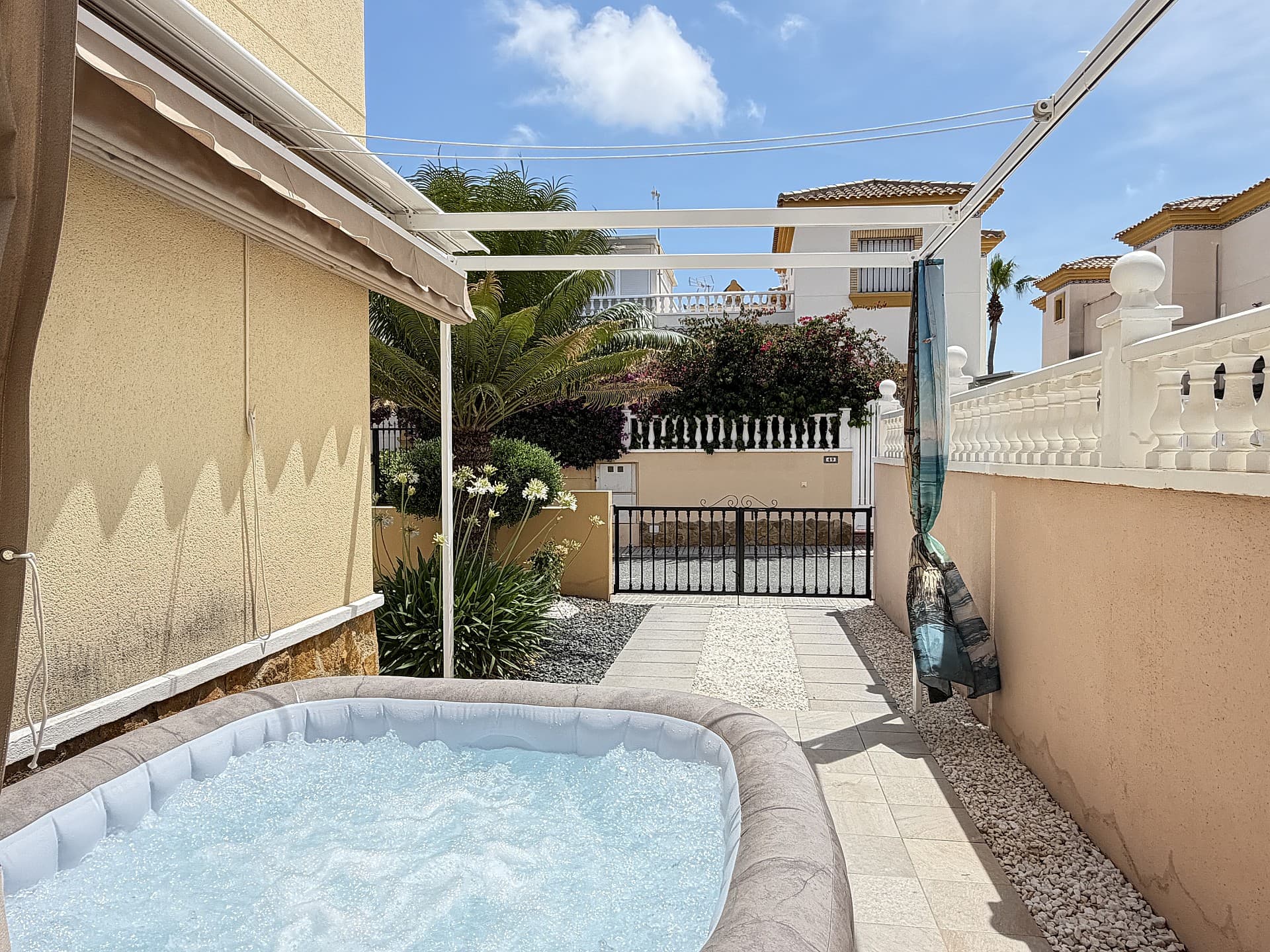 Tussenverdieping Appartement met 2 slaapkamers in Orihuela Costa - 2