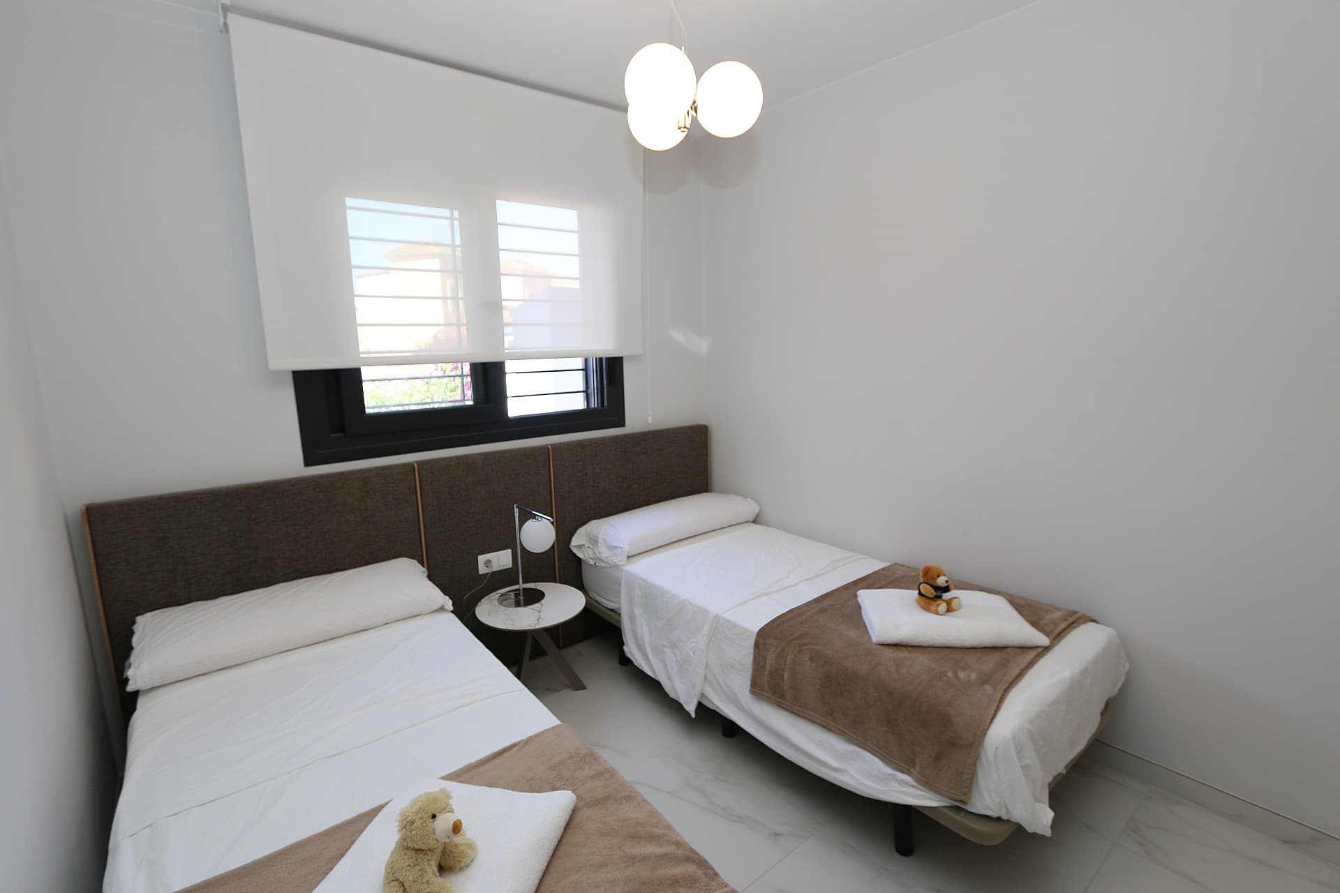 Tussenverdieping Appartement met 2 slaapkamers in Playa Flamenca - 23