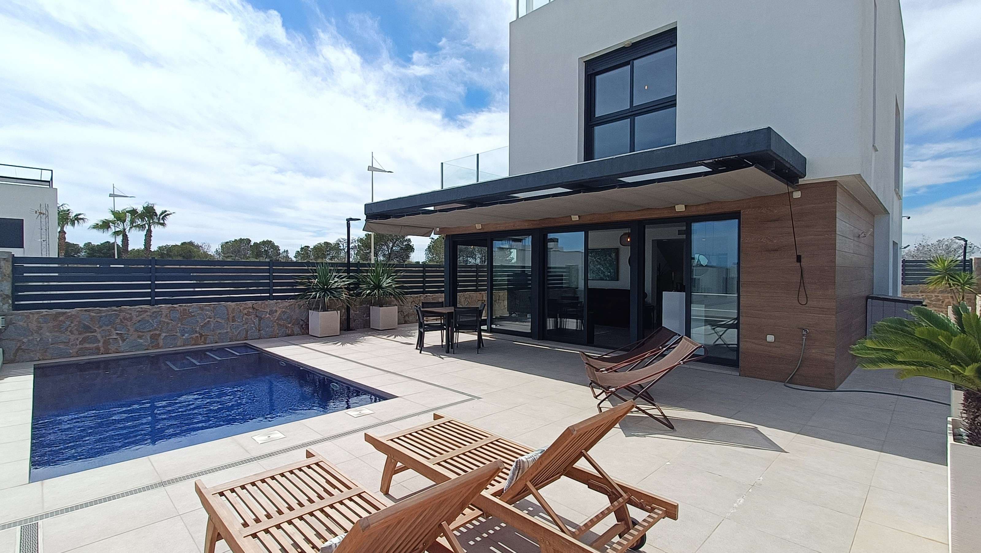 Villa - Chalet de 3 dormitorios en Algorfa - 1