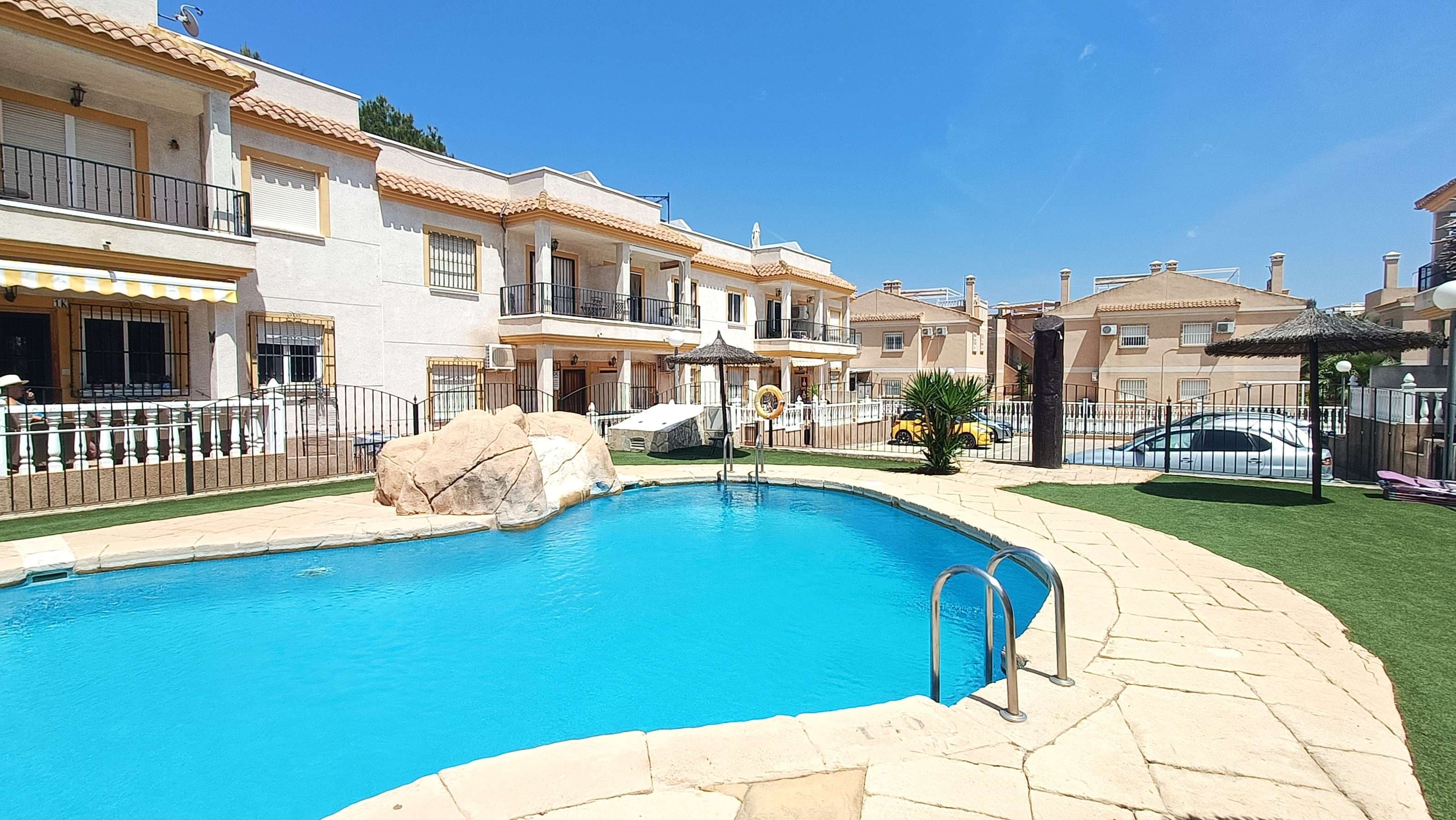 Apartamento Planta Media de 2 dormitorios en Algorfa - 1