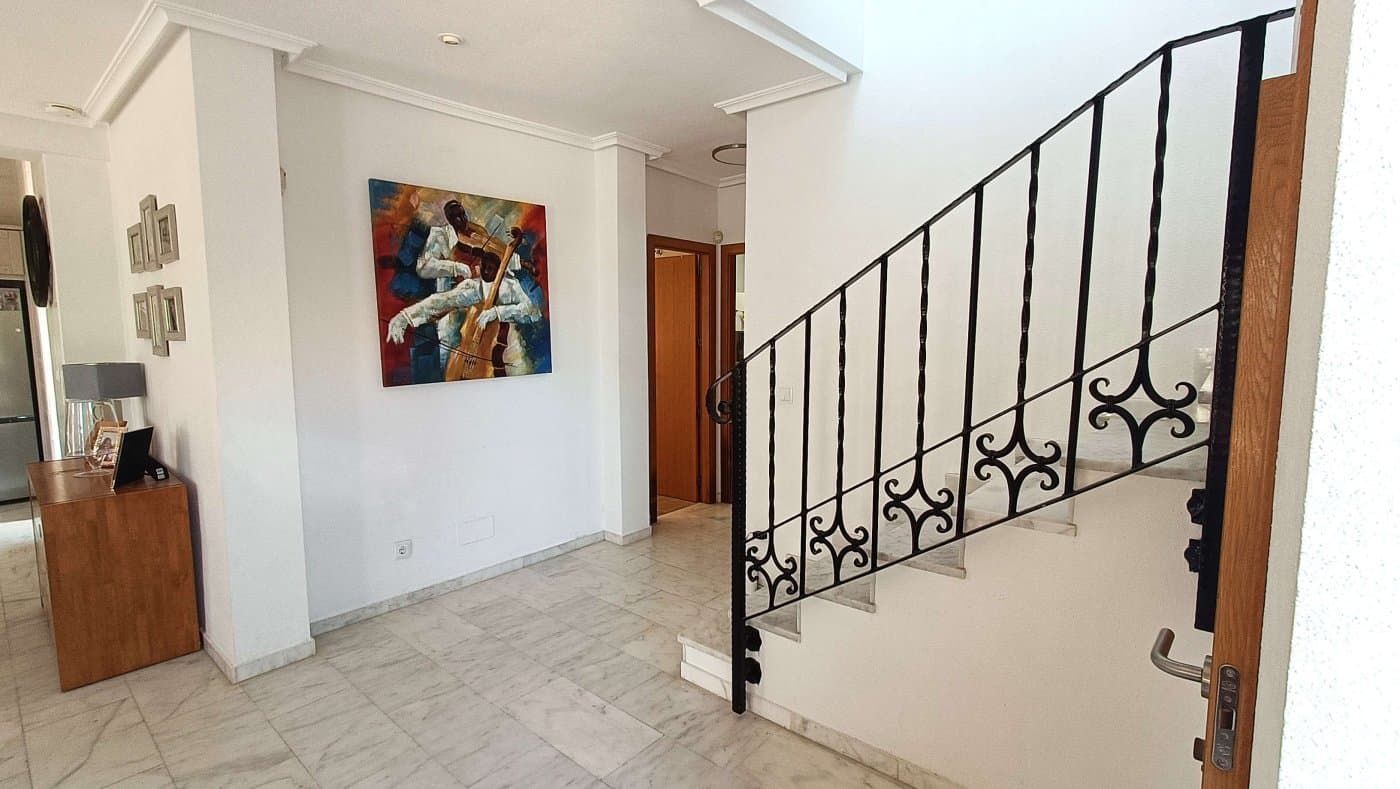 3 bed Semi-Detached House in Algorfa - 12