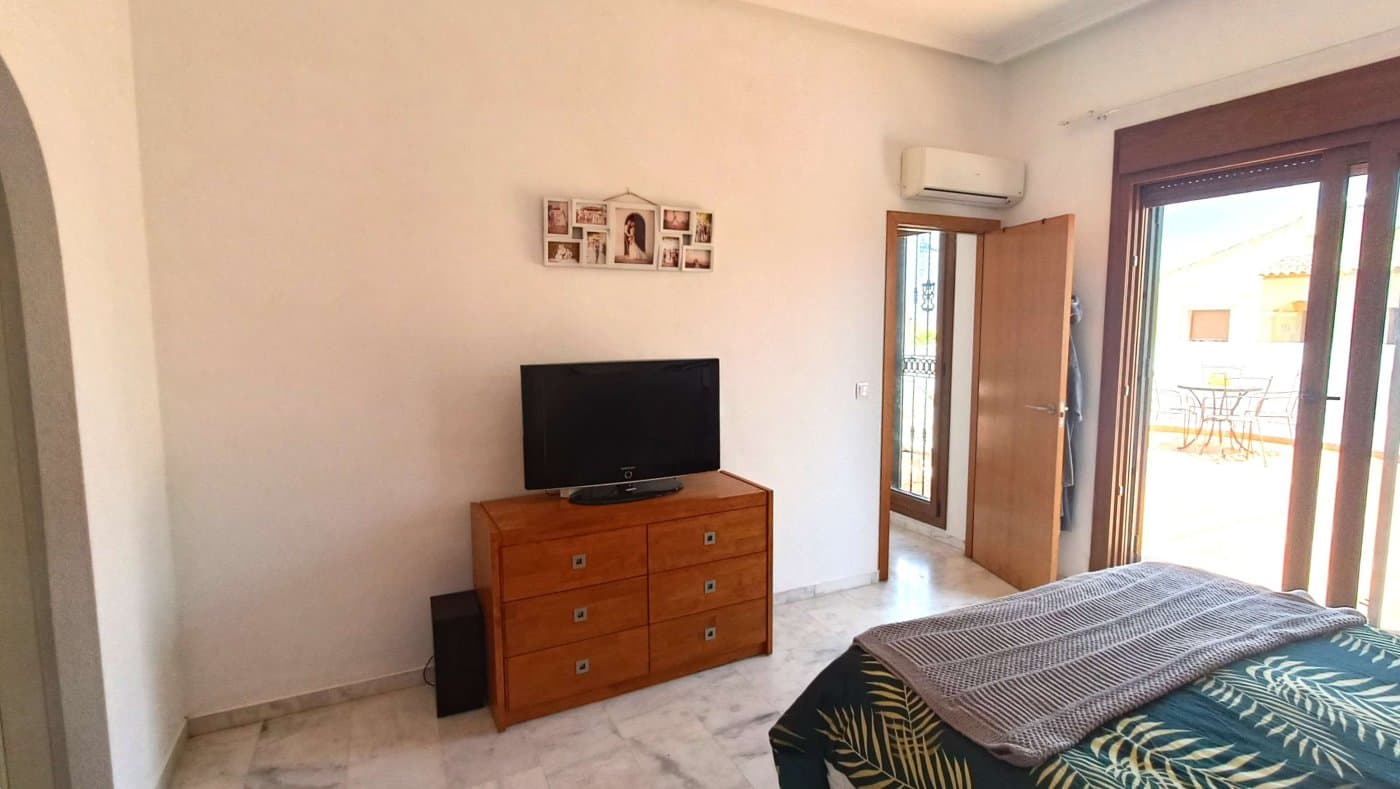 3 bed Semi-Detached House in Algorfa - 23