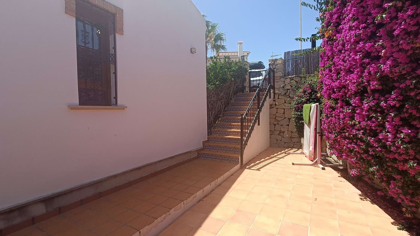 3 bed Semi-Detached House in Algorfa - 40