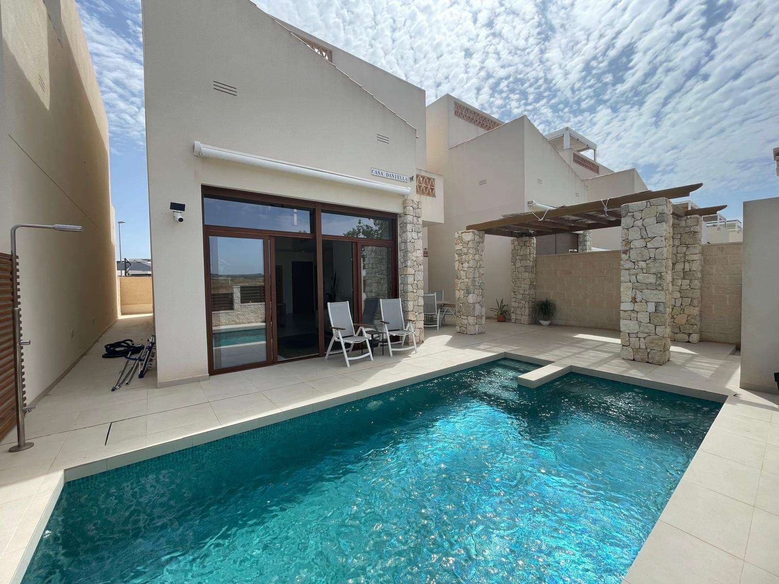 Villa - Chalet de 3 dormitorios en Benijofar - 1