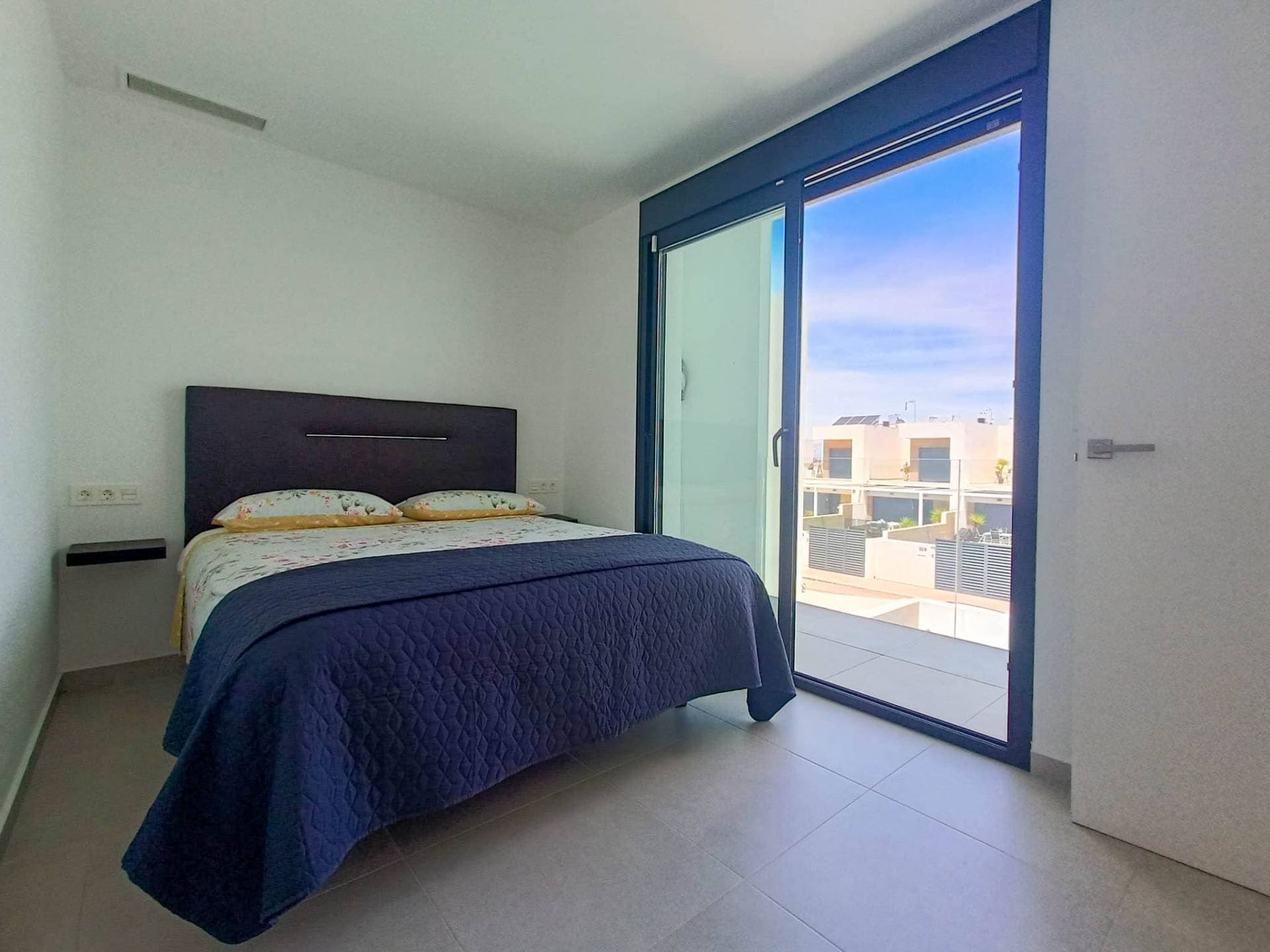 Villa - Chalet de 5 dormitorios en Rojales