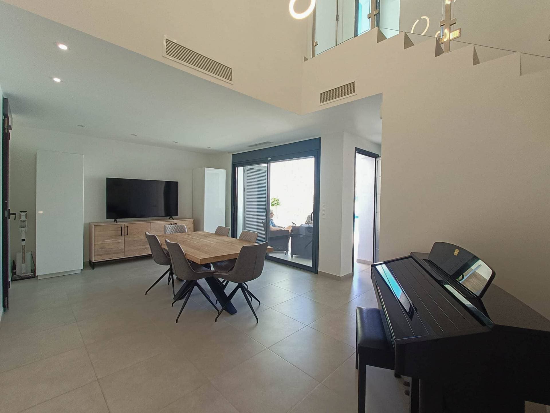 Villa - Chalet de 5 dormitorios en Rojales
