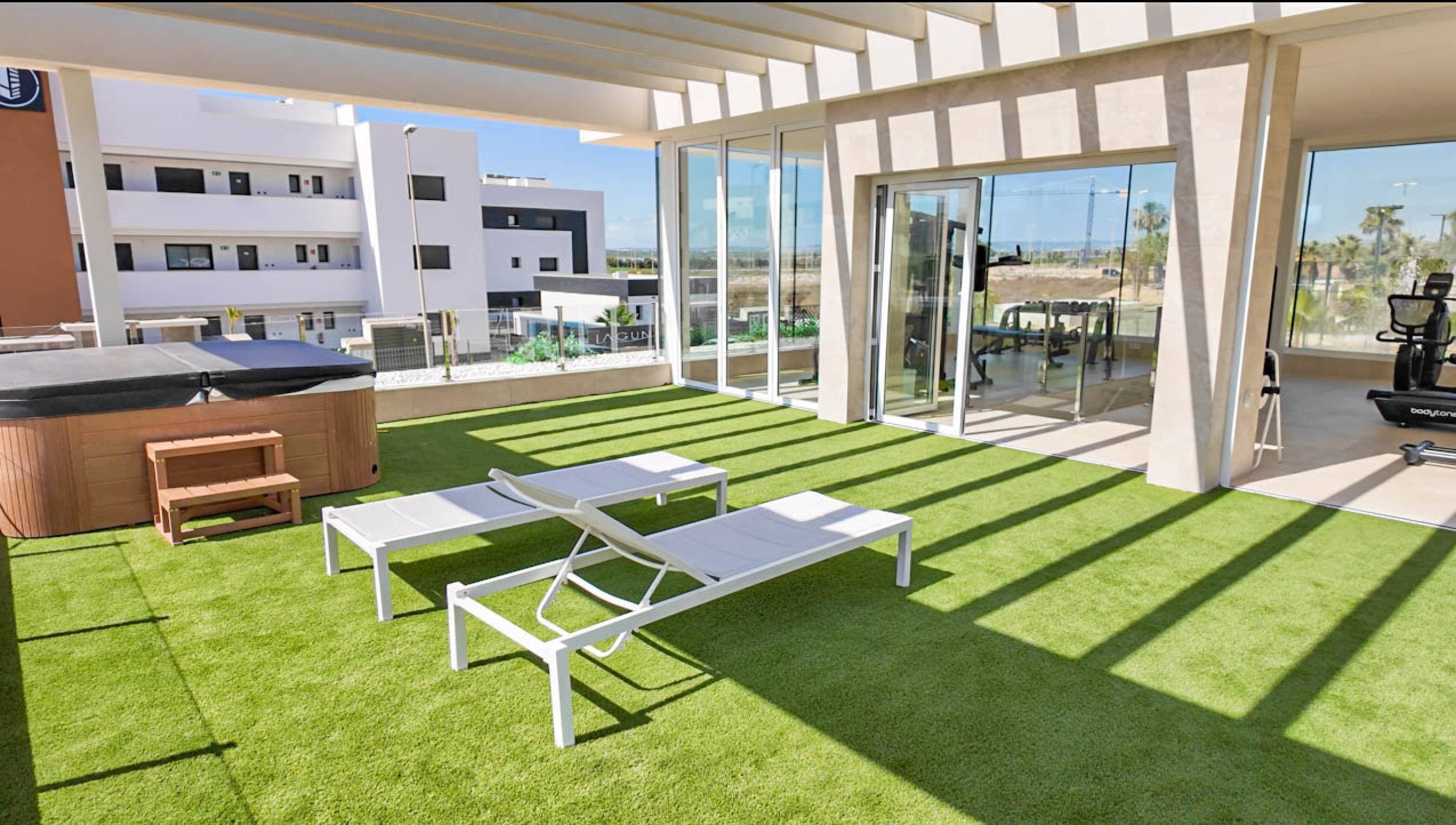 Apartamento Planta Media de 2 dormitorios en Guardamar del Segura