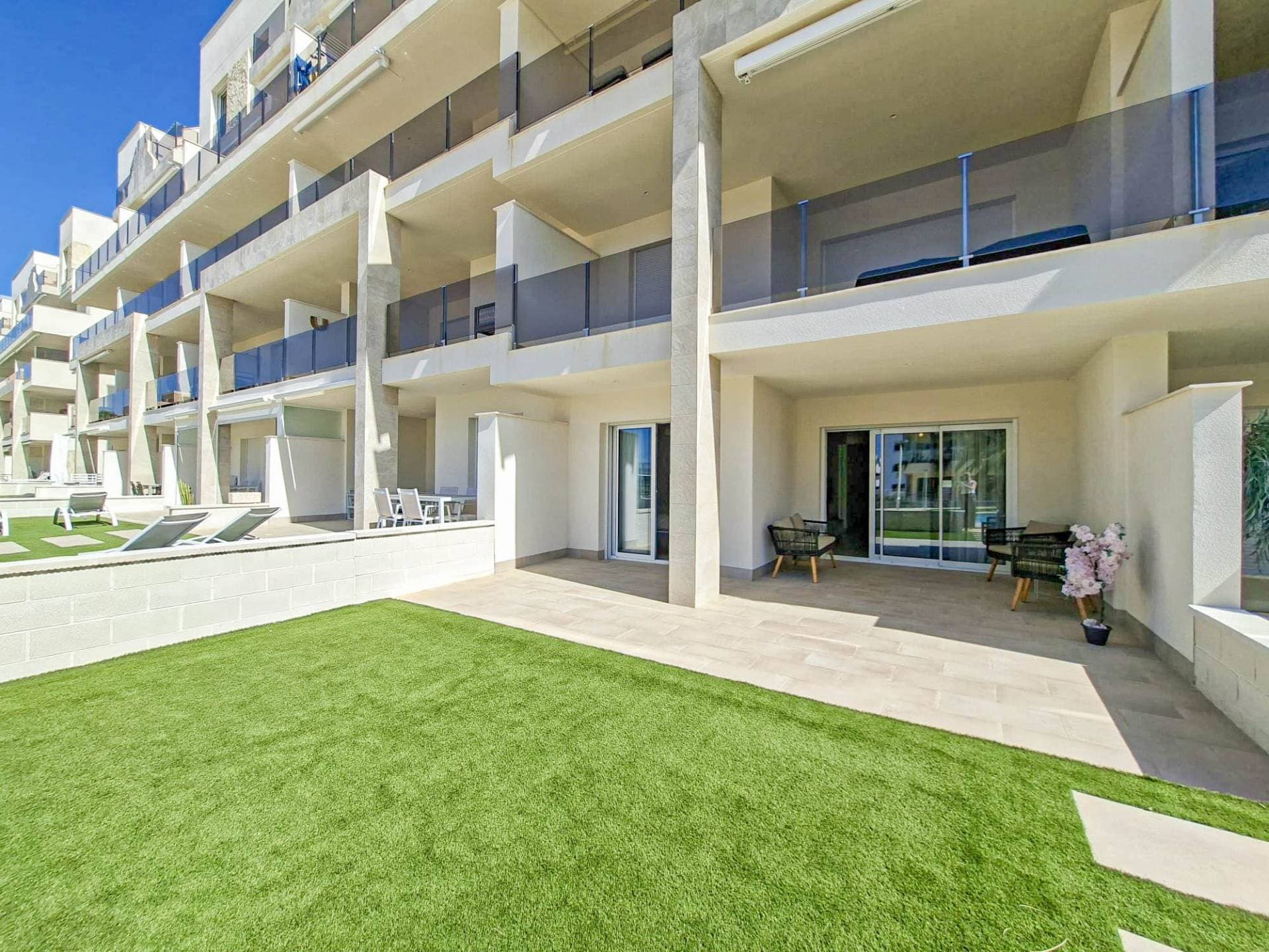Apartamento Planta Media de 2 dormitorios en Guardamar del Segura