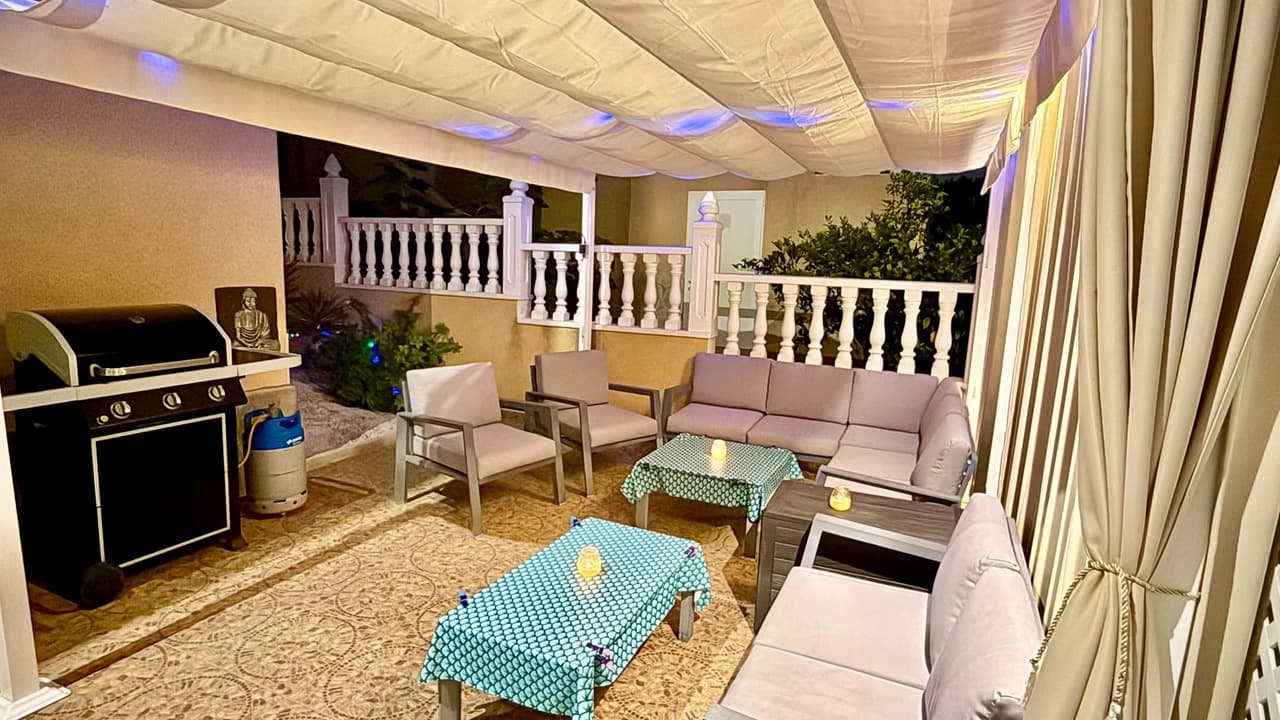 5 bed Detached Villa in Villamartin