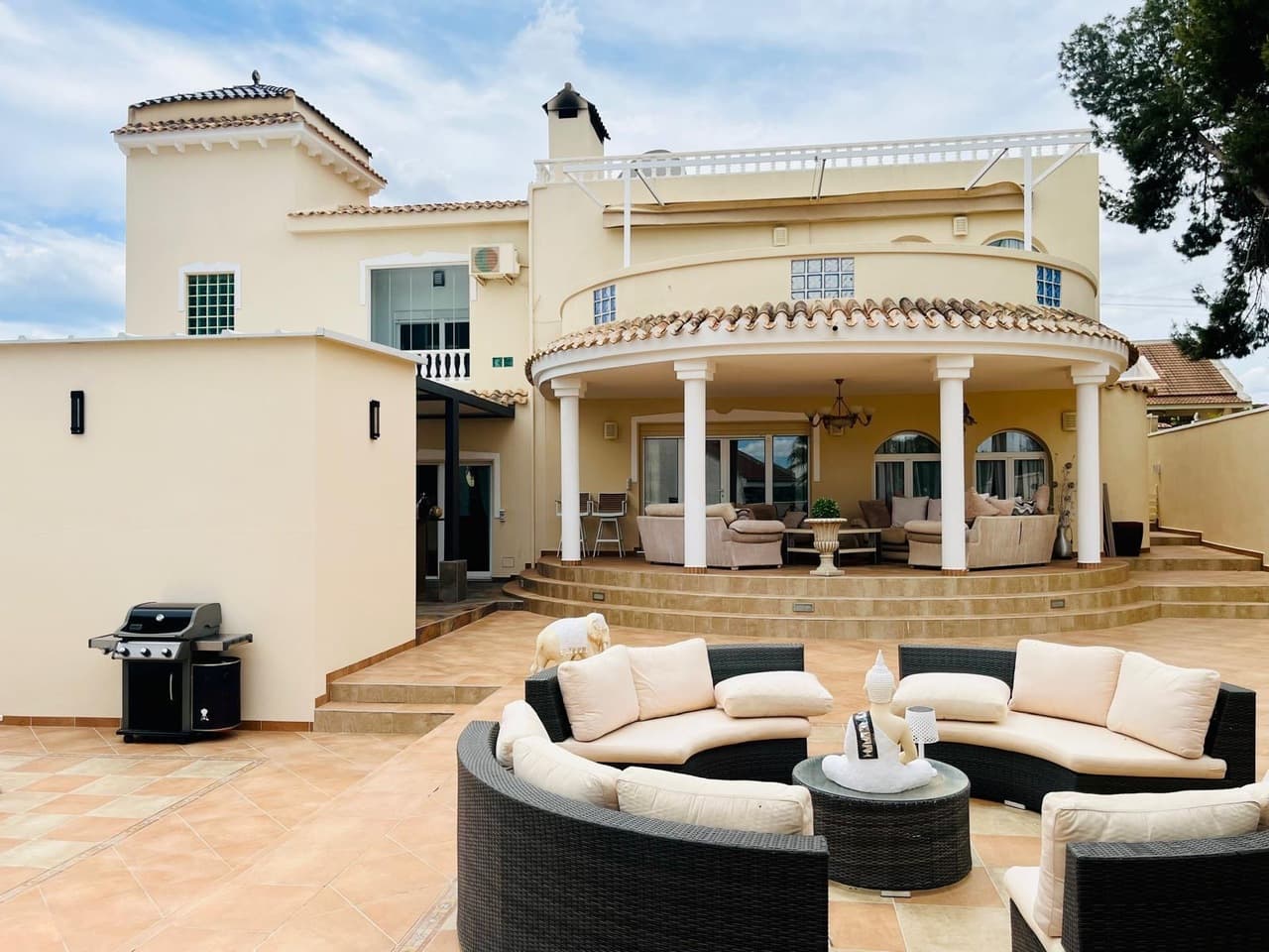 4 bed Detached Villa in San Miguel de Salinas