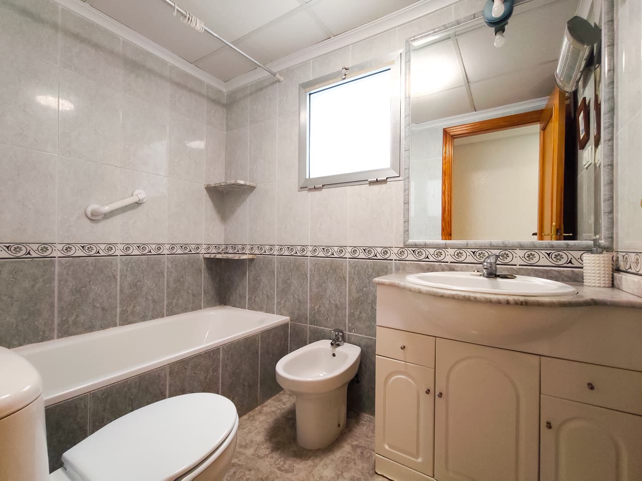 Apartamento Planta Media de 2 dormitorios en Guardamar del Segura
