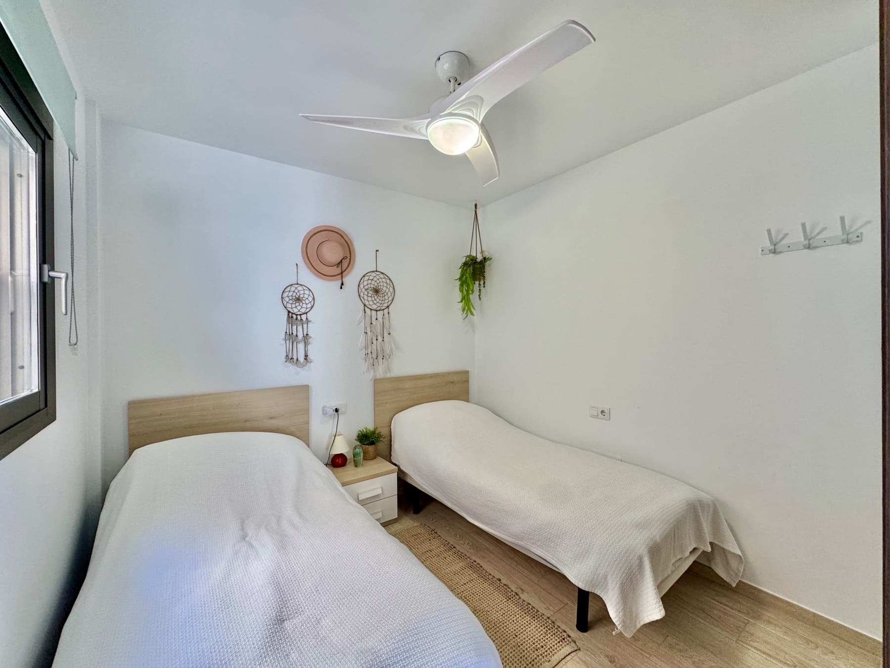 2 bed Middle Floor Apartment in Orihuela