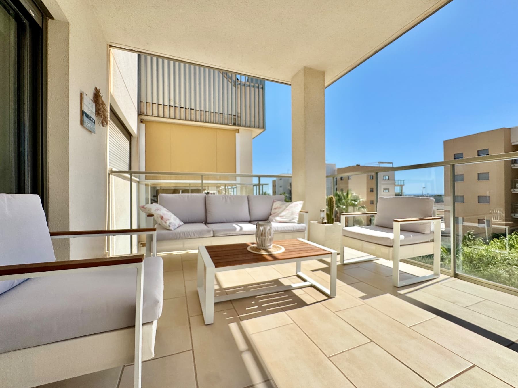 2 bed Middle Floor Apartment in Orihuela