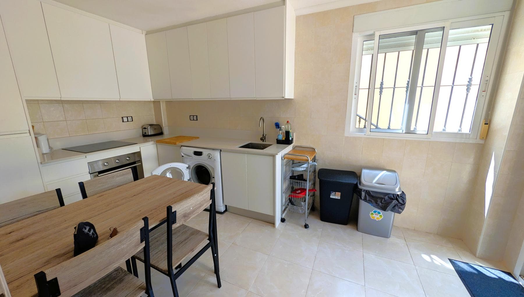 5 bed Detached Villa in Algorfa