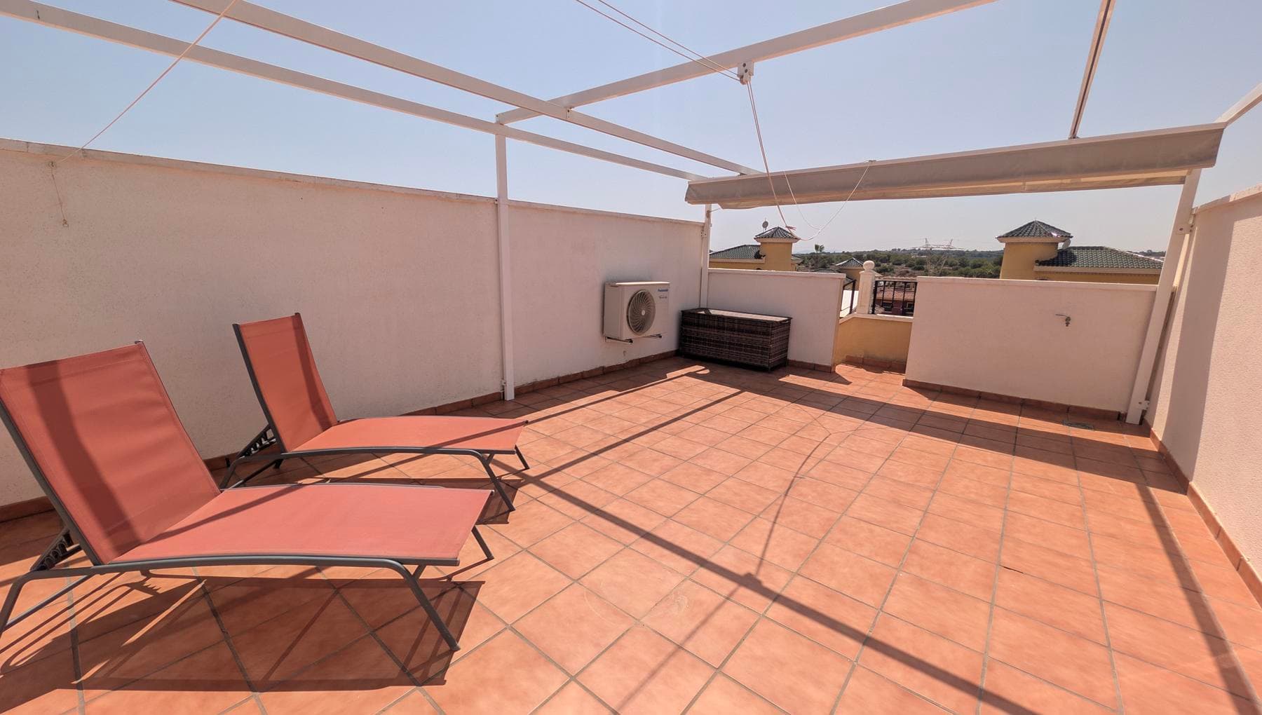 5 bed Detached Villa in Algorfa