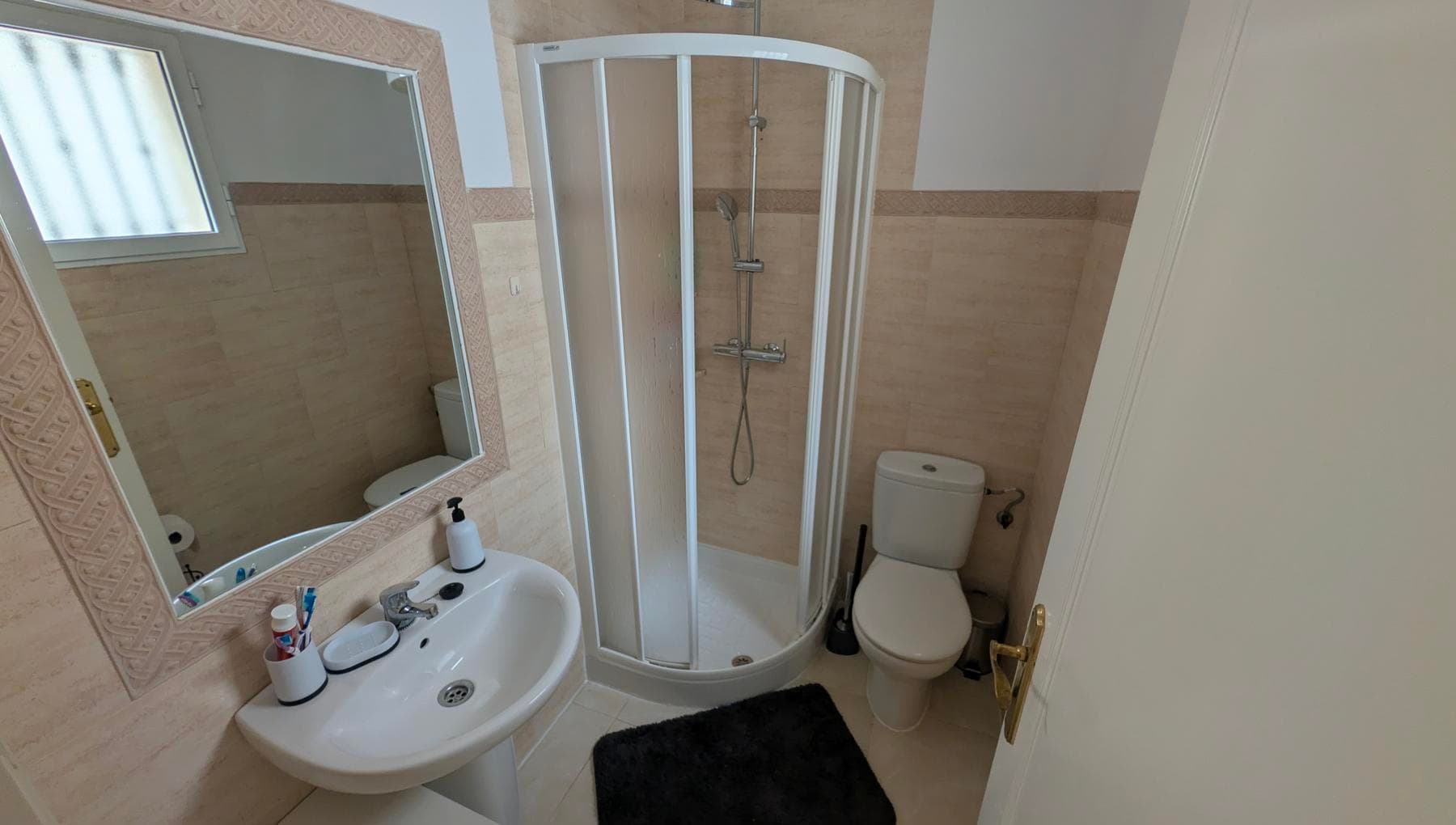 5 bed Detached Villa in Algorfa