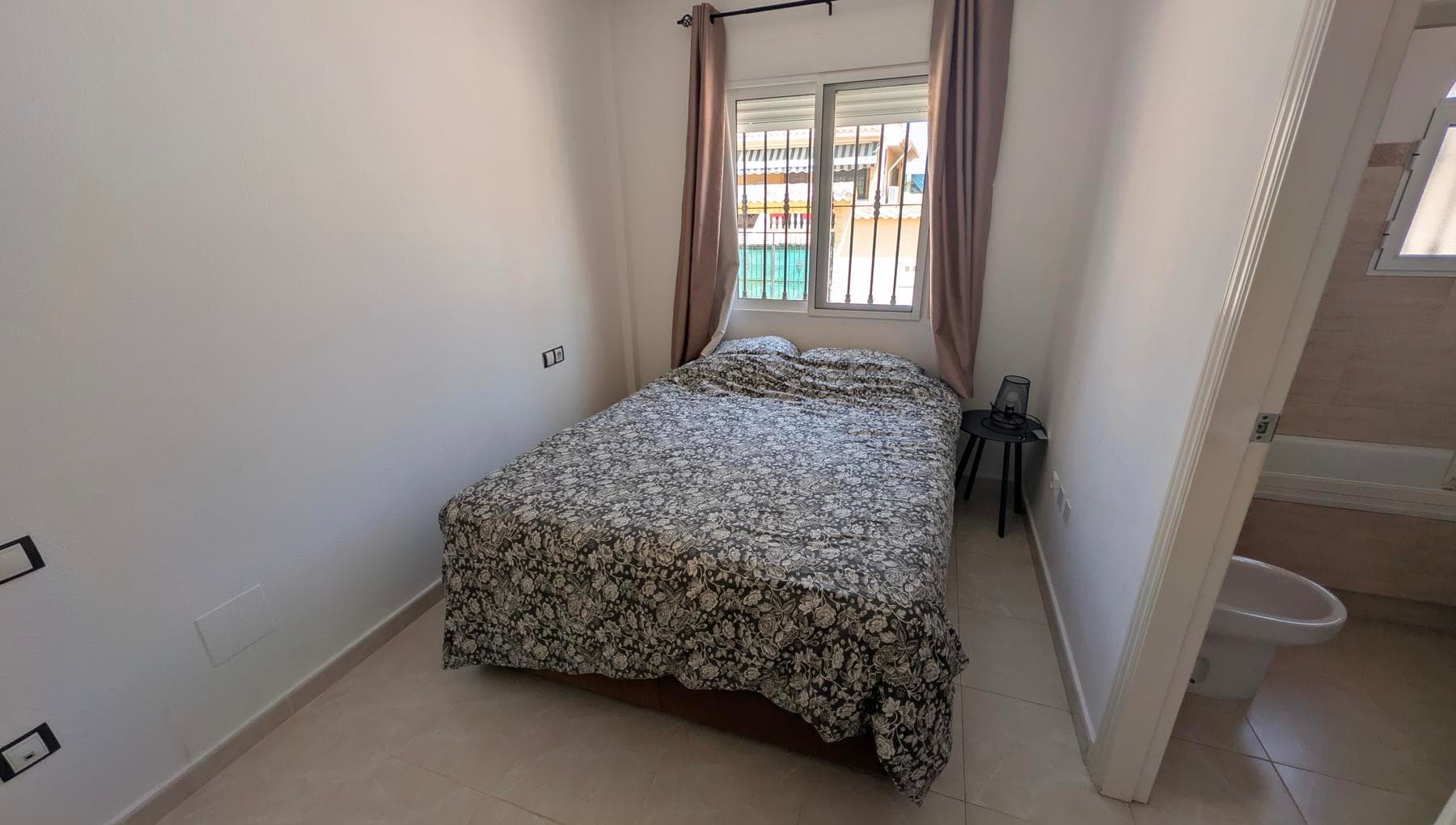 5 bed Detached Villa in Algorfa