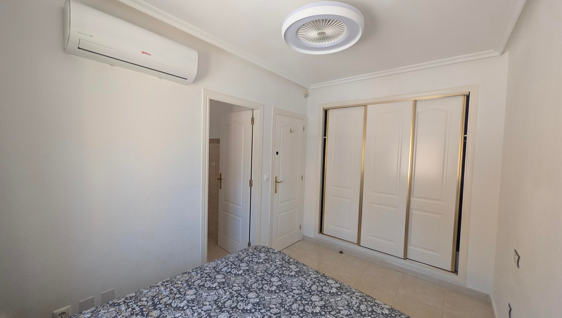5 bed Detached Villa in Algorfa
