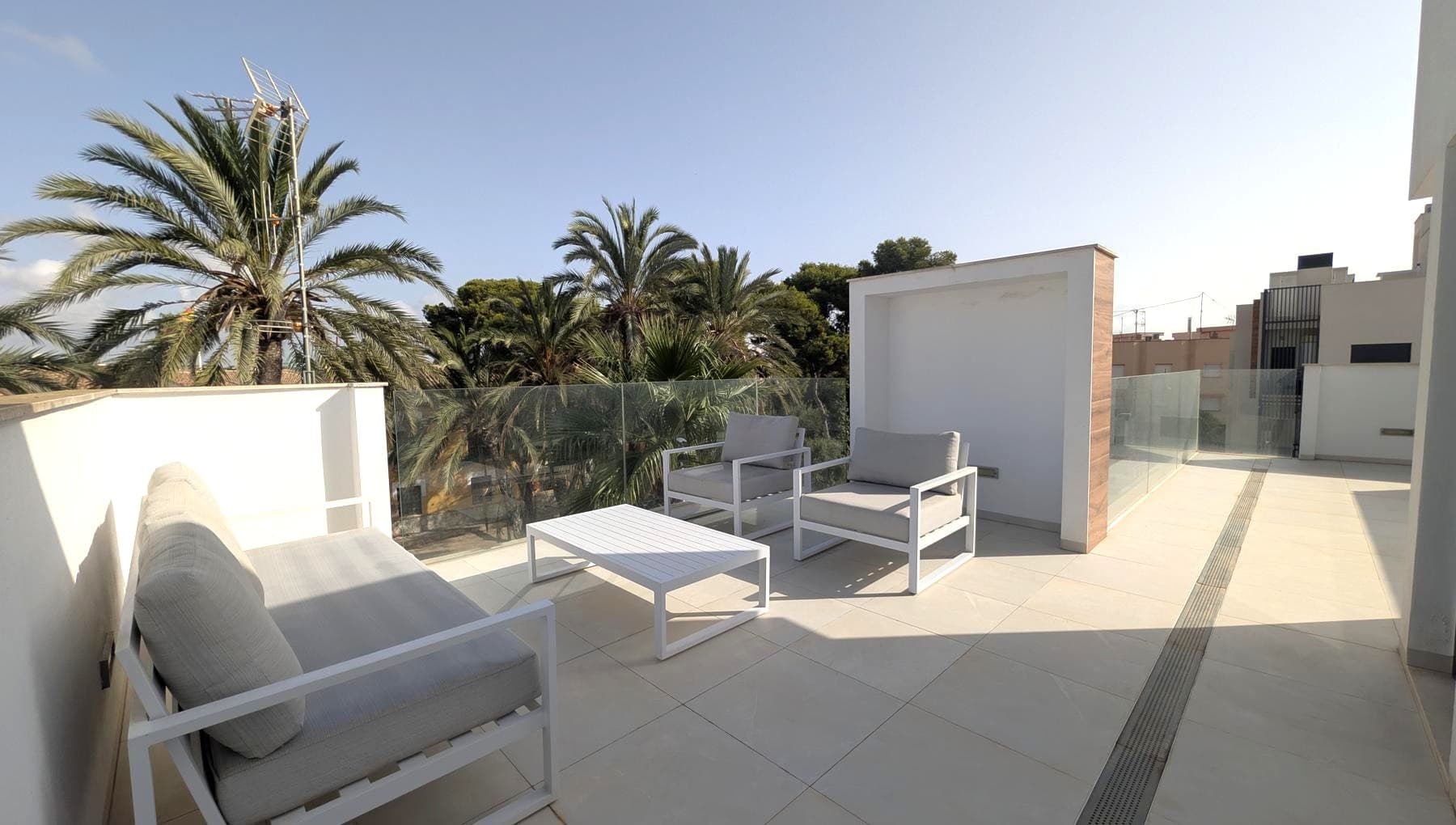 Vrijstaande Villa met 4 slaapkamers in Santiago de la Ribera