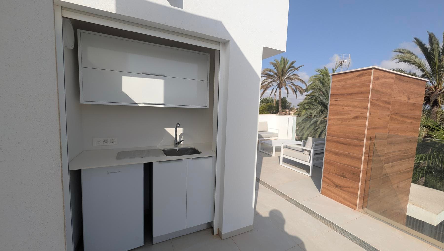 Vrijstaande Villa met 4 slaapkamers in Santiago de la Ribera