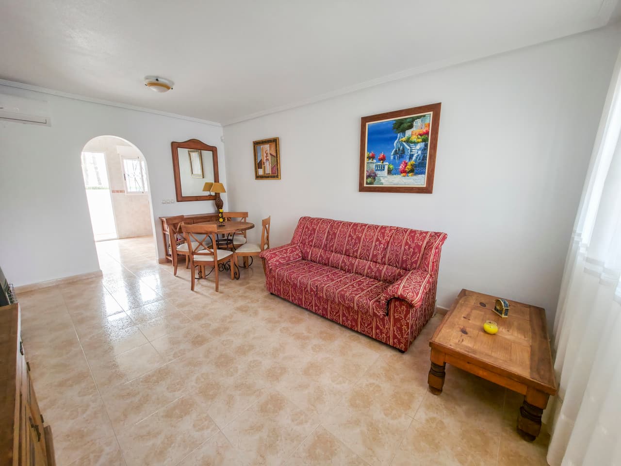 2 bed Middle Floor Apartment in Villamartin