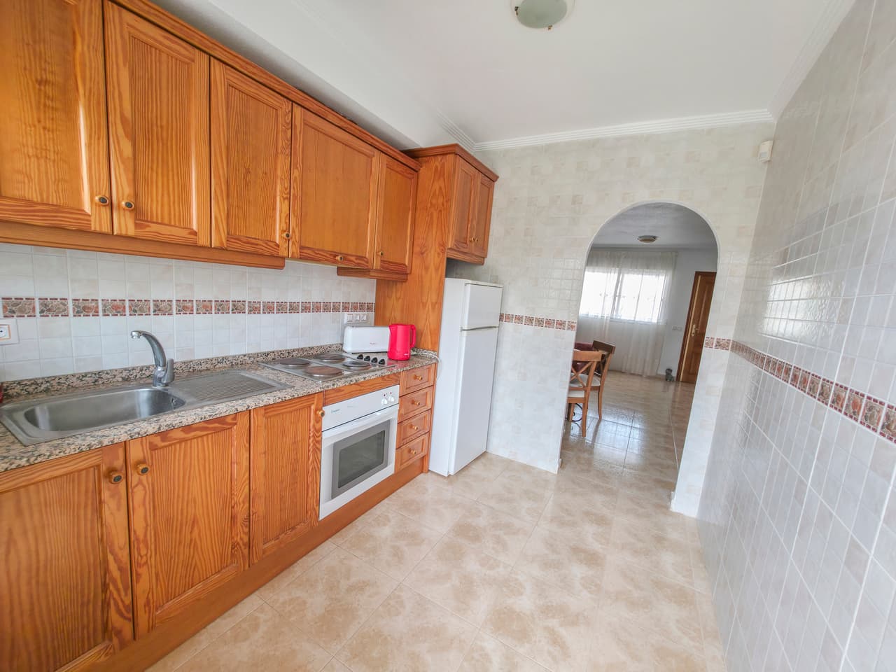 2 bed Middle Floor Apartment in Villamartin