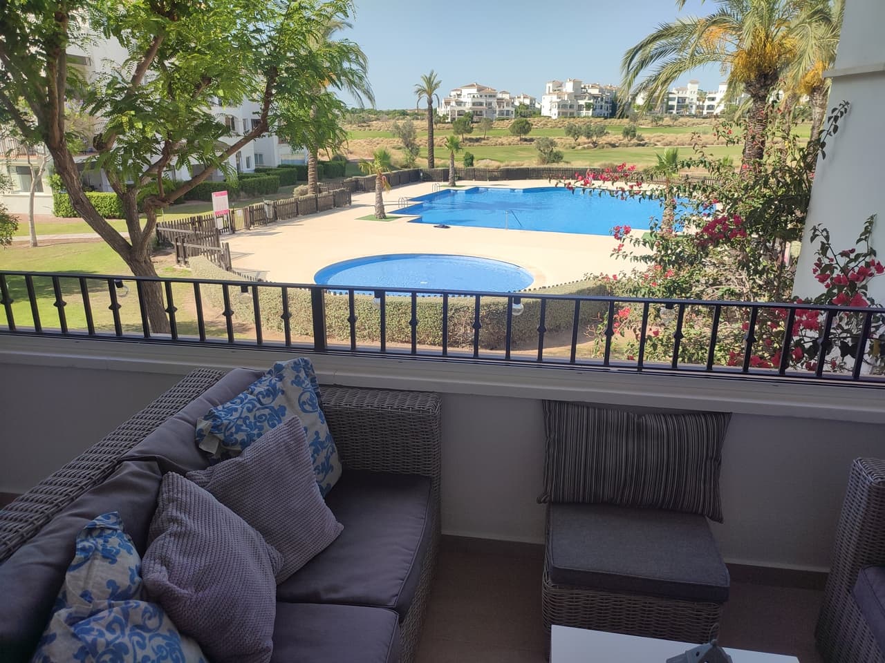 Tussenverdieping Appartement met 2 slaapkamers in Hacienda Riquelme