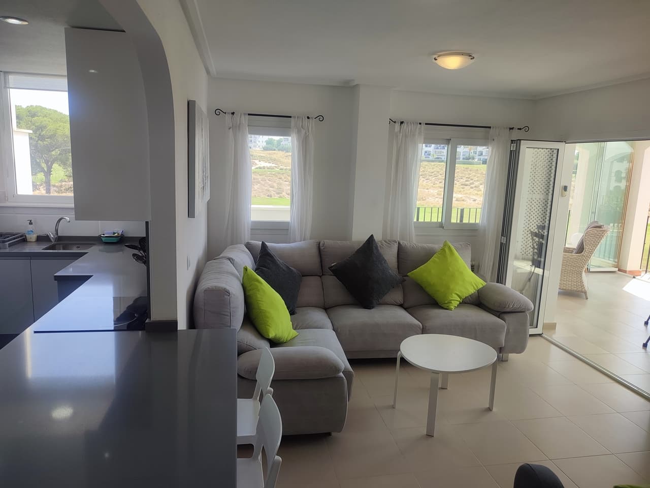 Tussenverdieping Appartement met 2 slaapkamers in Hacienda Riquelme