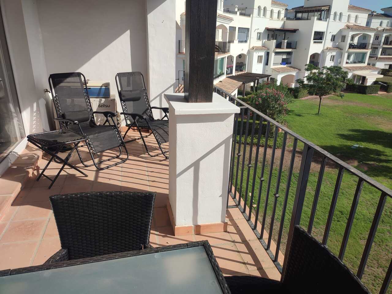 Tussenverdieping Appartement met 2 slaapkamers in Hacienda Riquelme