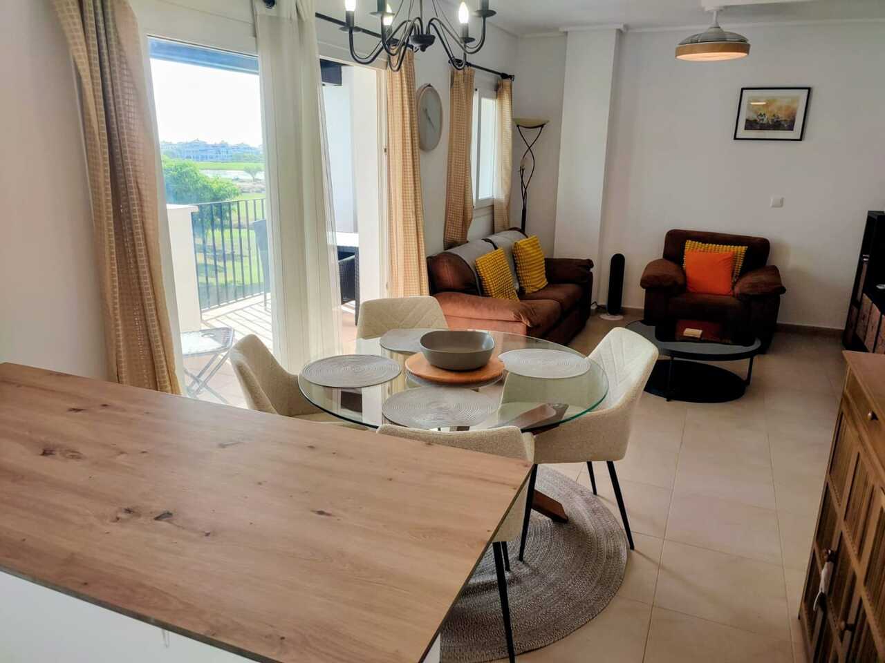 Tussenverdieping Appartement met 2 slaapkamers in Hacienda Riquelme