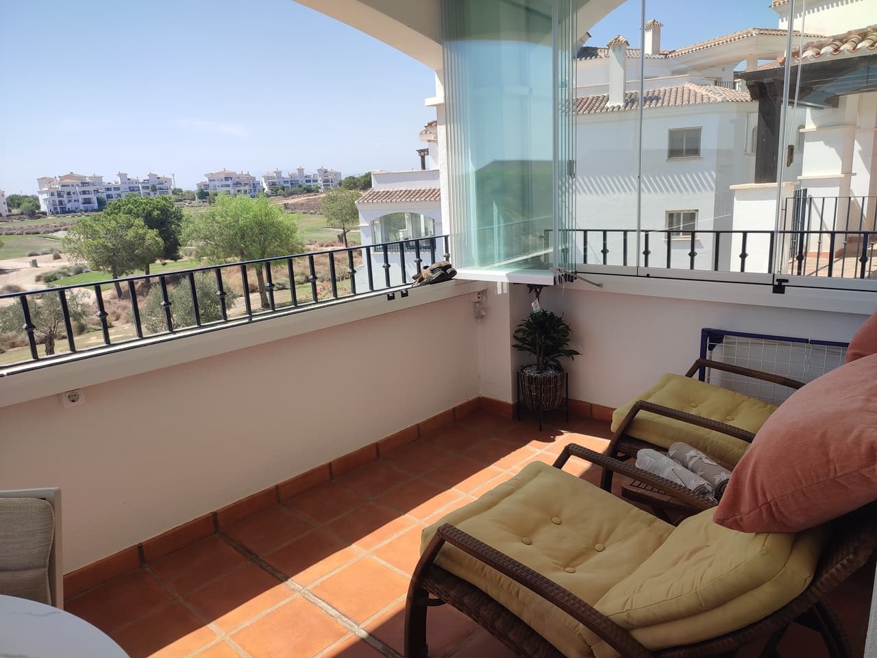 2 bed Middle Floor Apartment in Hacienda Riquelme