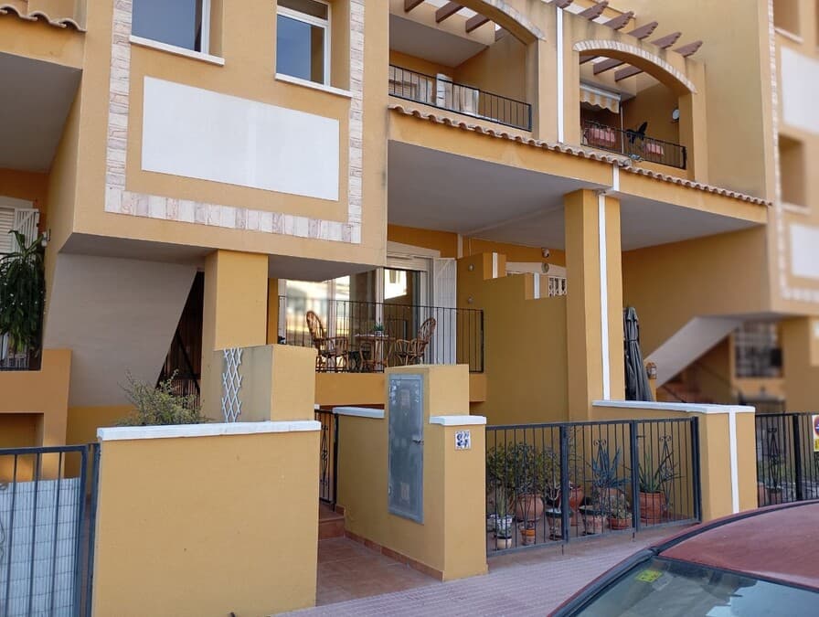 Tussenverdieping Appartement met 2 slaapkamers in Daya Nueva