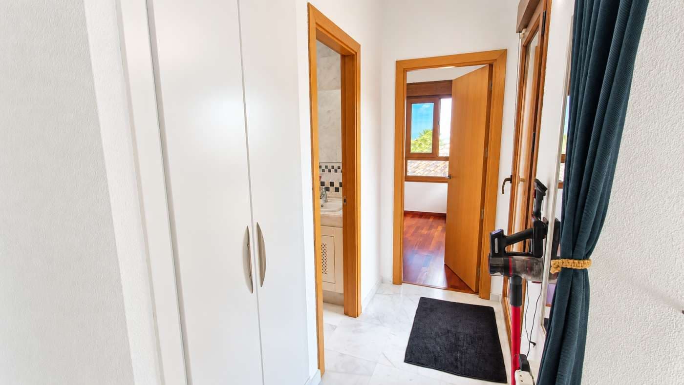 Vrijstaande Villa met 3 slaapkamers in Algorfa